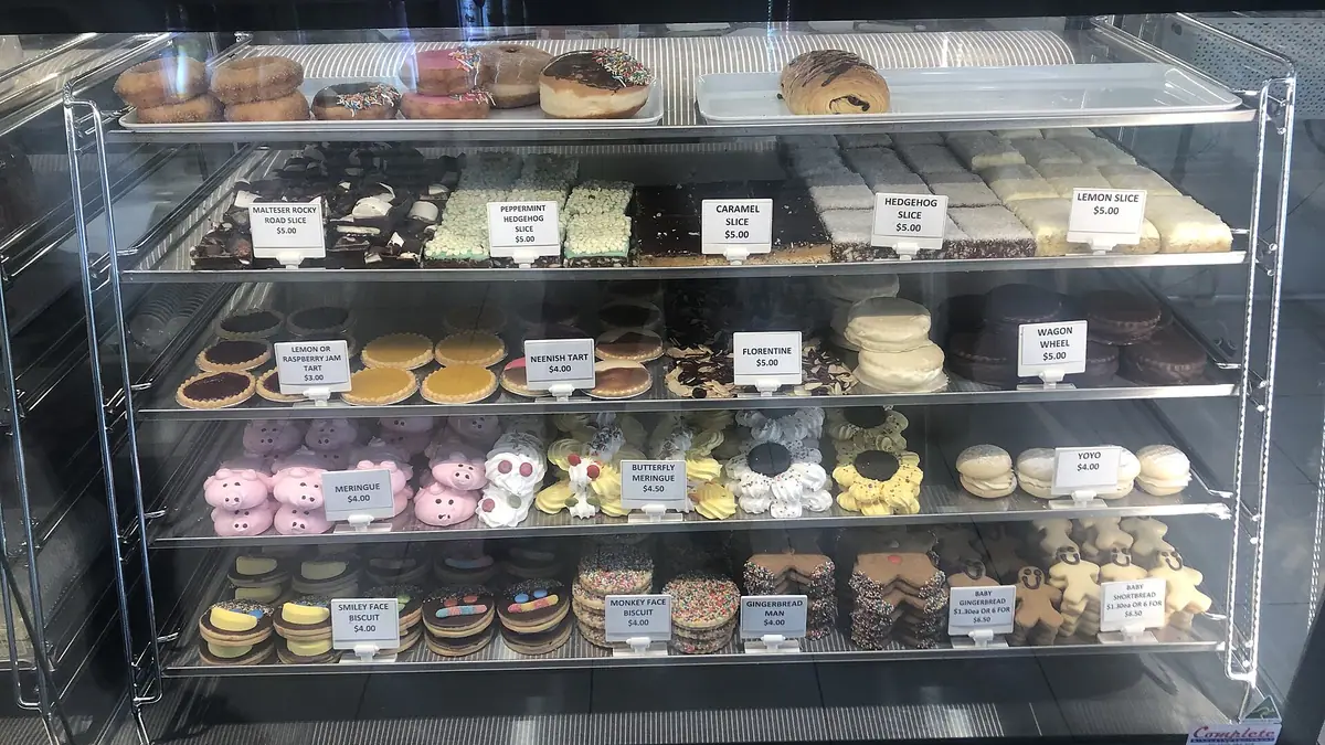 Bec's Bakery – bakery in Aberdare town centre